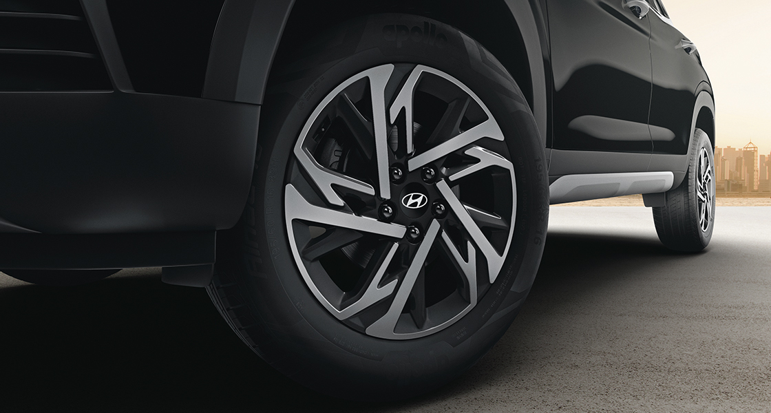 Diamond Cut Alloy Wheels