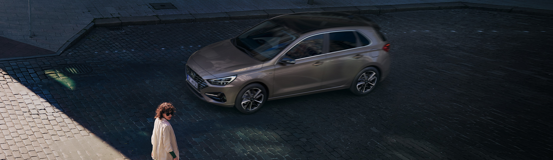 i30 Hybrid key visual