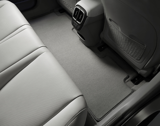 detail legroom photo of IONIQ 6