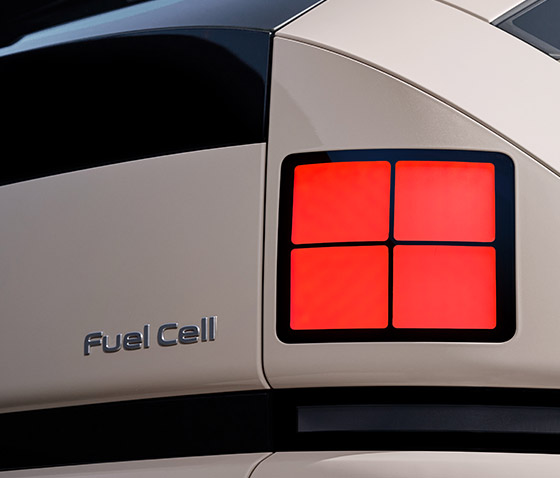 Close-up of the left rear HTWO lamp 