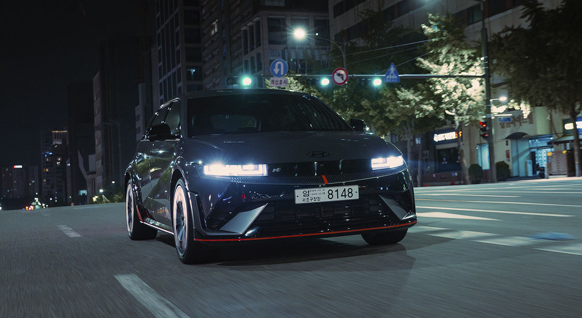 Seoul’s wide city thoroughfares take on a different feel at night as traffic subsides