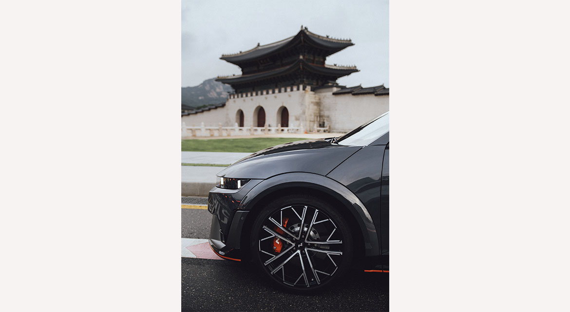 Historical locations provide pockets of calm amongst the pace of modern life in Seoul