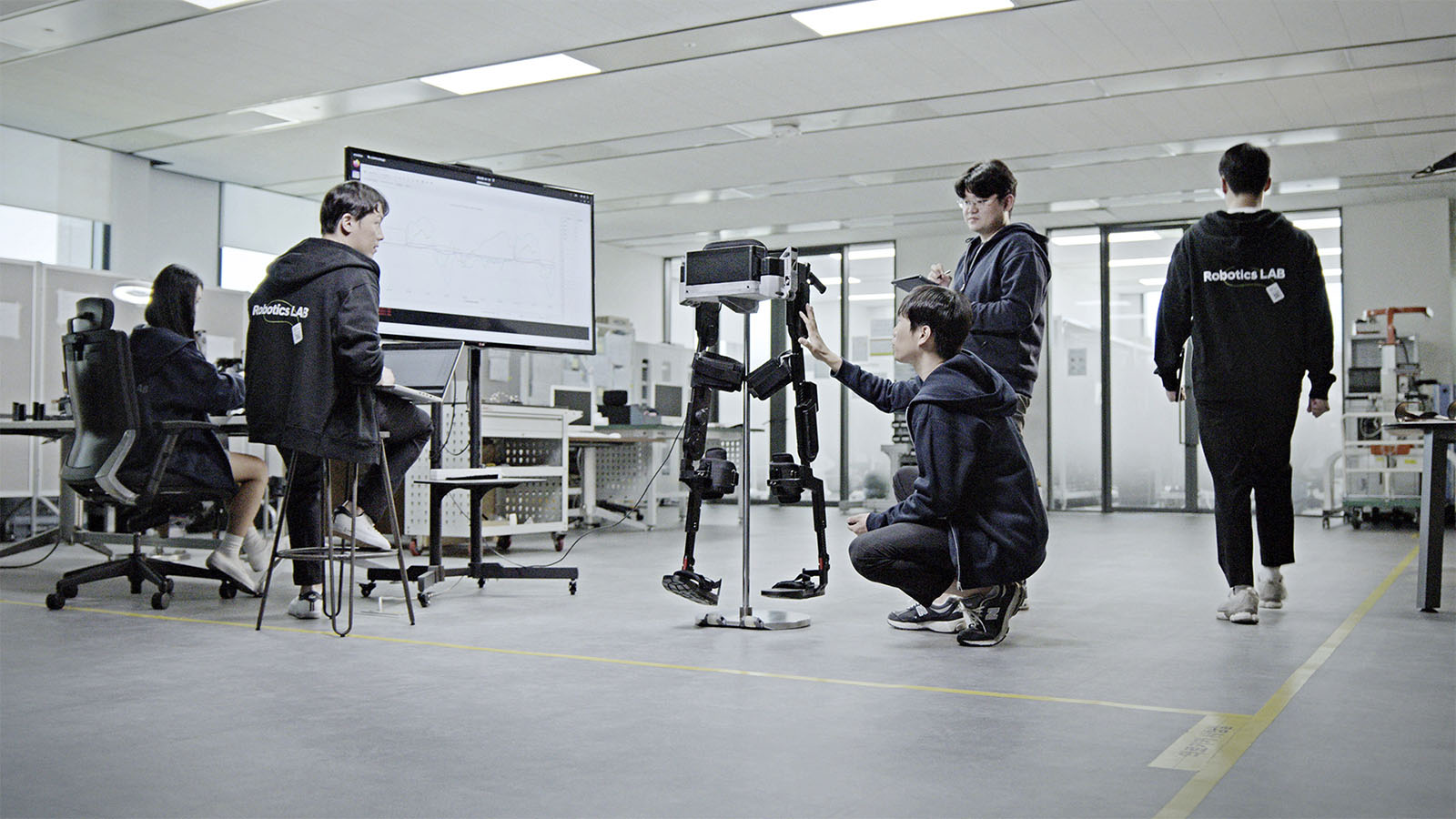 Hyundai Motor Group Releases ‘10M March’ Video Showing Soldiers’ Rehabilitation Aided by Robotics Technology 