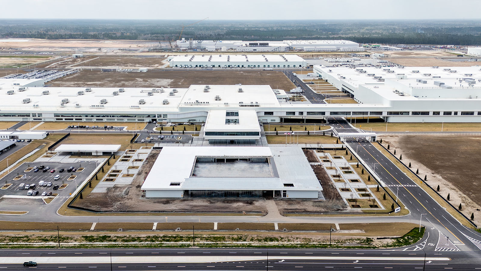 Hyundai Motor Group Metaplant America Celebrates Grand Opening, Powering U.S. Economic Growth