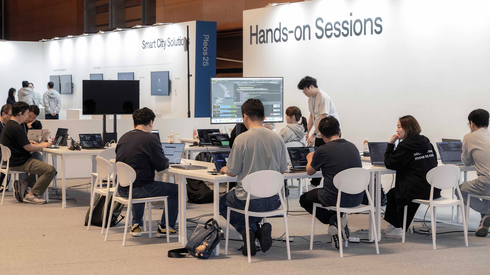 Developers are creating and distributing sample in-vehicle apps using Pleos Connect SDKs and APIs, and mobile SDKs at 'Pleos 25' conference