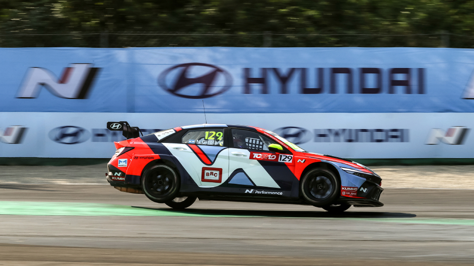 Hyundai ELANTRA N TCR #129