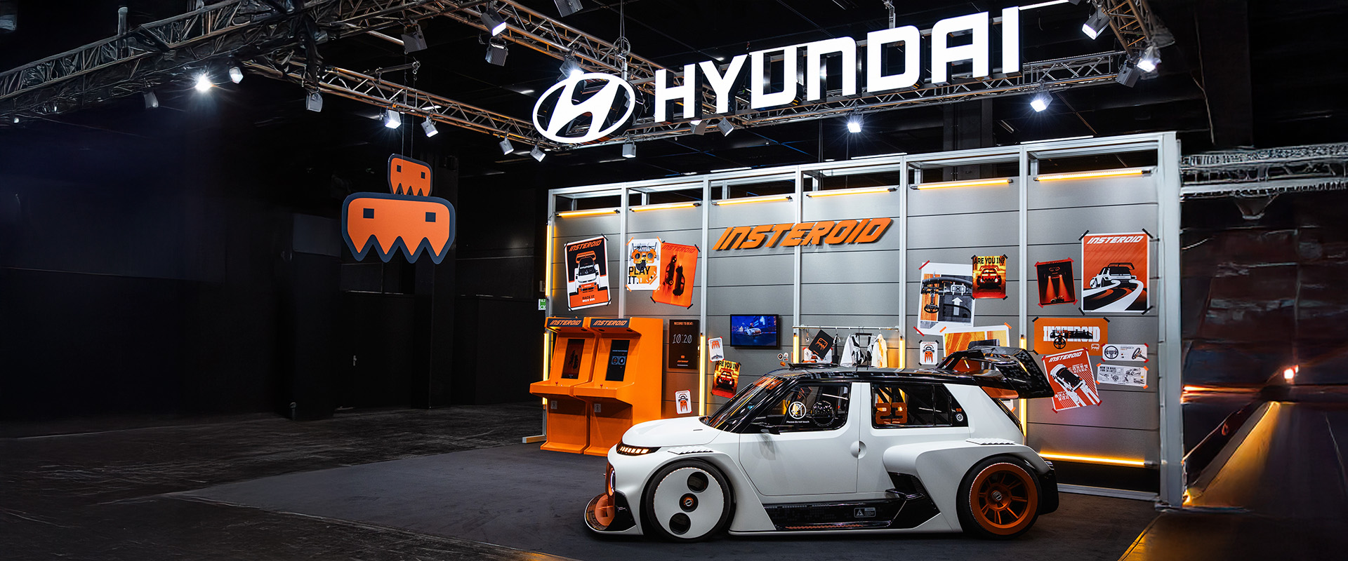 Hyundai Motor Company's booth in the ‘Retro & Family Area’ at gamescom 2025, featuring the INSTEROID concept car and its self-developed ‘INSTEROID Retro Arcade’ game.