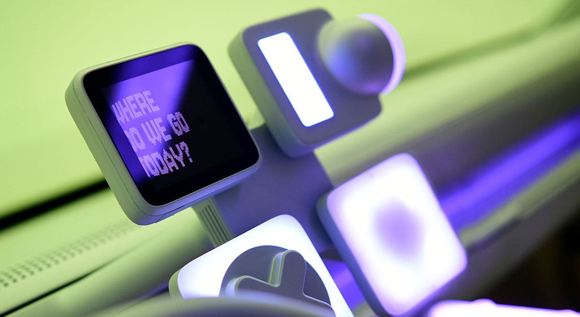 With the Concept THREE’s screens placed at the ends of your fingertips you don’t need to look away from the road to activate basic functions.