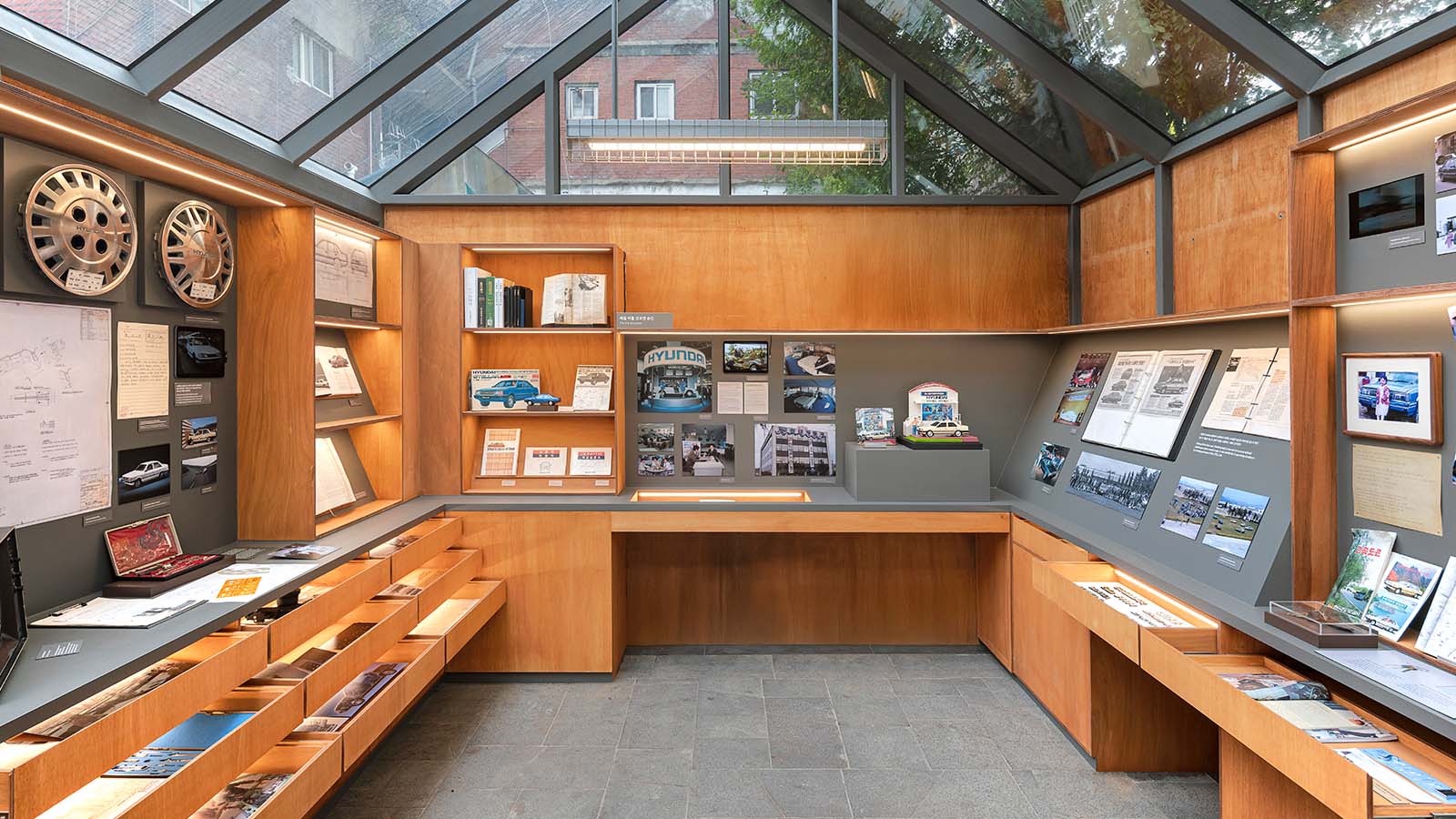 Pop-up exhibition at piknic with archived materials of STELLAR and SONATA