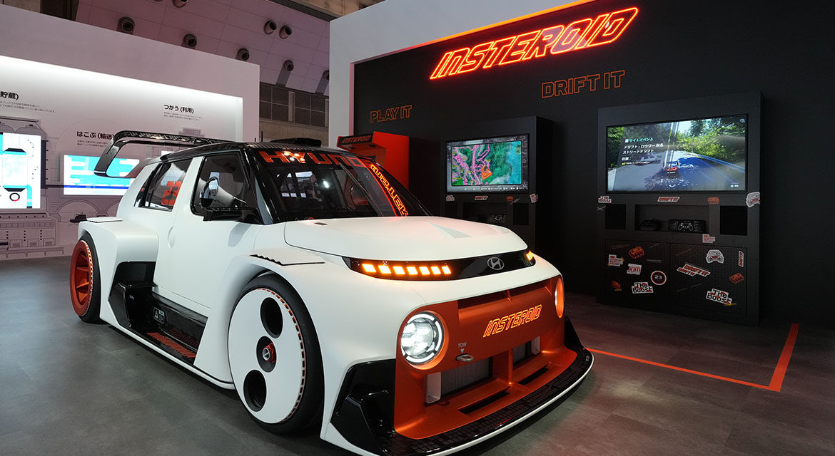 Hyundai Motor Company is debuting its cutting-edge electric concept vehicle, INSTEROID, in the drift racing game JDM: Japanese Drift Master.