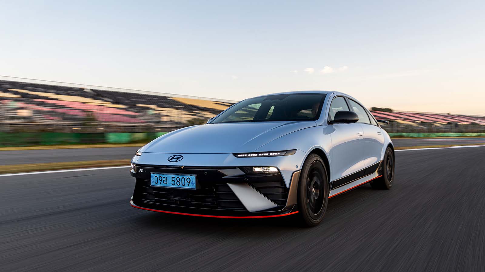 Hyundai N Redefines High-Performance EV Driving Experience with IONIQ 6 N_03