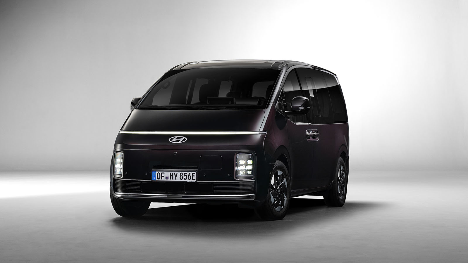 Hyundai STARIA Electric Debuts, Setting a New Standard for Spacious, Everyday Zero-Emission Mobility