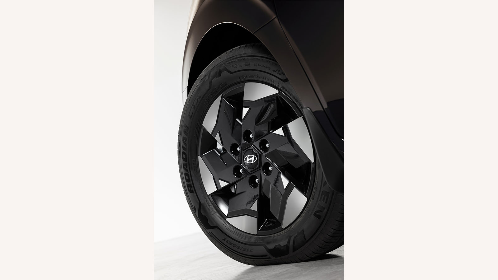 Hyundai STARIA Electric Debuts, Setting a New Standard for Spacious, Everyday Zero-Emission Mobility