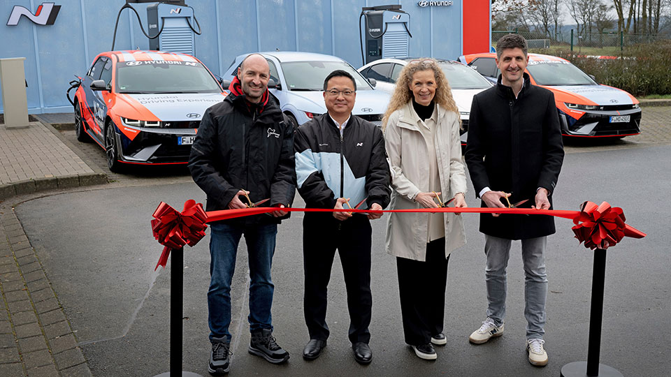 [From left] Ingo Böder (CEO/ Managing Director of Nurburging), Joon Park (VP of N Management Group, HMC), Annette Feyh (Head of Brand experience & sports marketing, HMD), Guido Gehlen (Director of Connected Car Services & Charging, Hyundai Connected Mobility GmbH)
