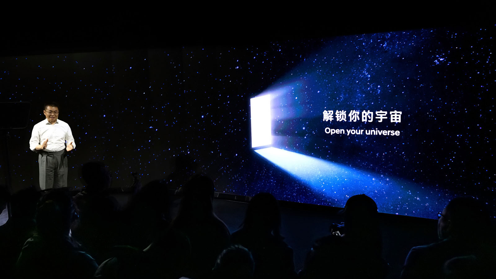 Li Fenggang, President of Beijing Hyundai Motor Company, presenting the strategic direction of the IONIQ lineup brand in China