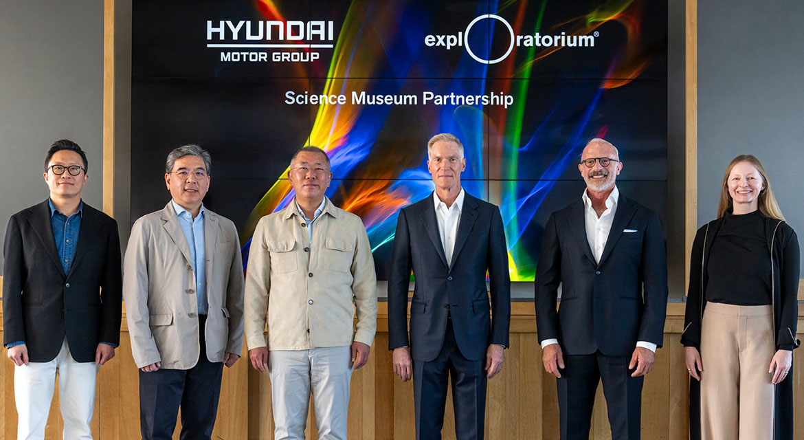 (From left) Sungwon Jee, Executive Vice President and Head of Hyundai Motor Group Brand Experience, Jaehoon Chang, Vice Chair of Hyundai Motor Group, Euisun Chung, Executive Chair of Hyundai Motor Group, William F. (Bill) Mellin, Chair of the Board of Trustees at the Exploratorium, Lindsay Bierman, the Sakurako and William Fisher Executive Director and CEO of the Exploratorium, Dr. Anne Richardson, Chief Experience Officer of the Exploratorium.