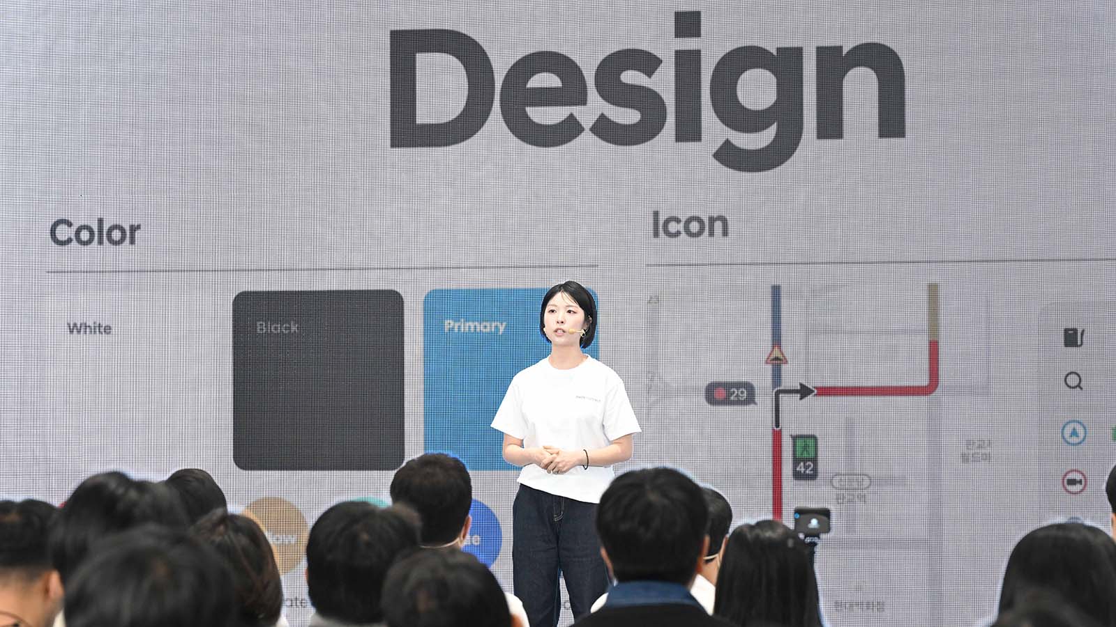 Hanna Yun, Research Engineer, Navigation Development Team at Hyundai Motor Group, presents the navigation system of Pleos Connect at the media day.