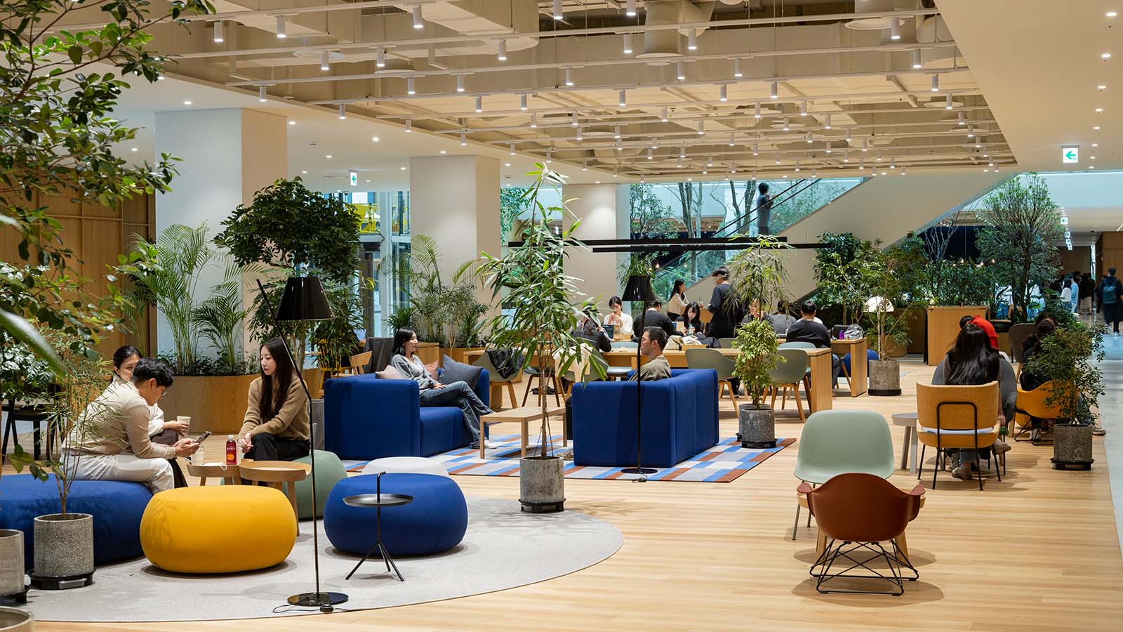 Hyundai Motor Group Executive Chair Outlines Vision for Collaboration and Innovation at Transformed Seoul HQ