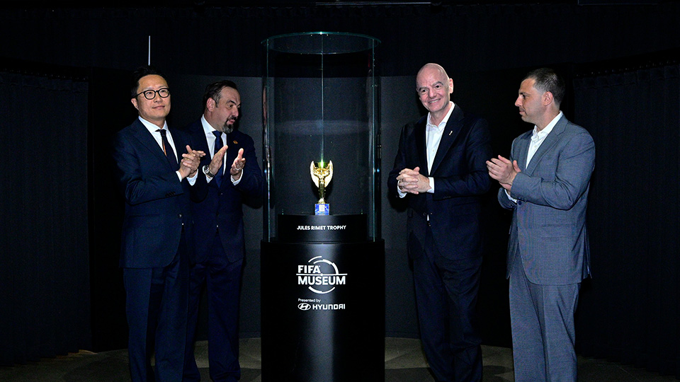 From left: Sungwon Jee, Executive Vice President and Global Chief Marketing Officer, Hyundai Motor Company; Marco Fazzone, Managing Director, FIFA Museum; Gianni Infantino, FIFA President; Alex Lasry, Chief Executive Officer, FIFA World Cup 2026™ New York New Jersey Host Committee