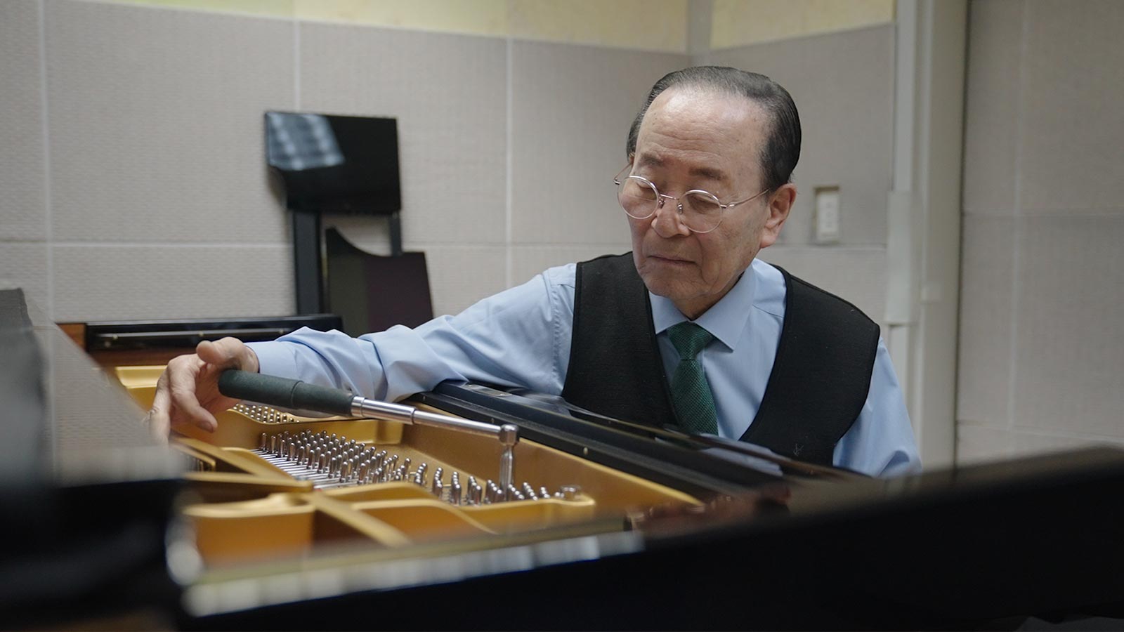 Lee Jong-Yeol, Seoul Arts Centre's master piano tuner