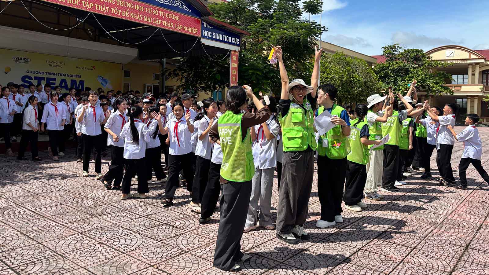 Hyundai Motor Group Dispatches Youth Volunteers to Indonesia and Vietnam to Support Local Communities