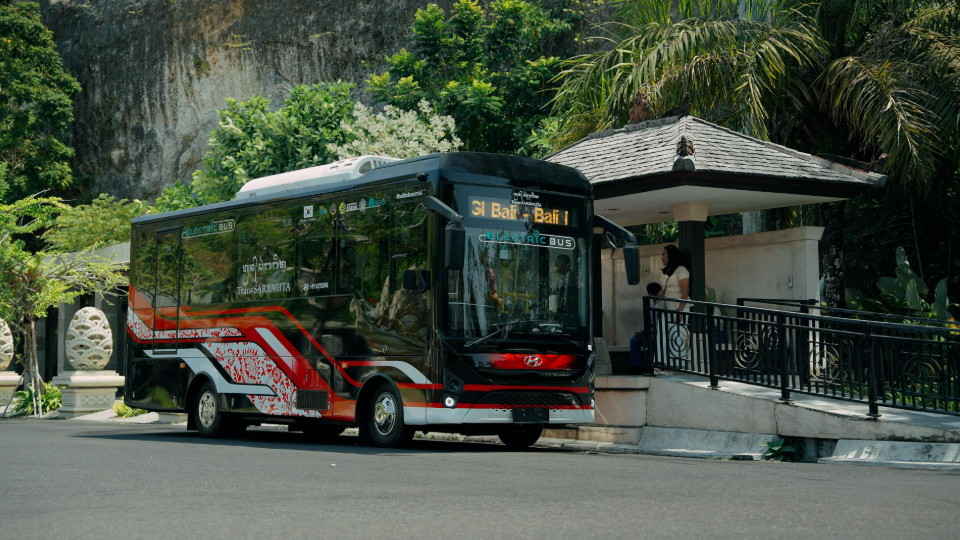 Hyundai Motor Delivers Bali’s First Electric Buses for Public Transport
